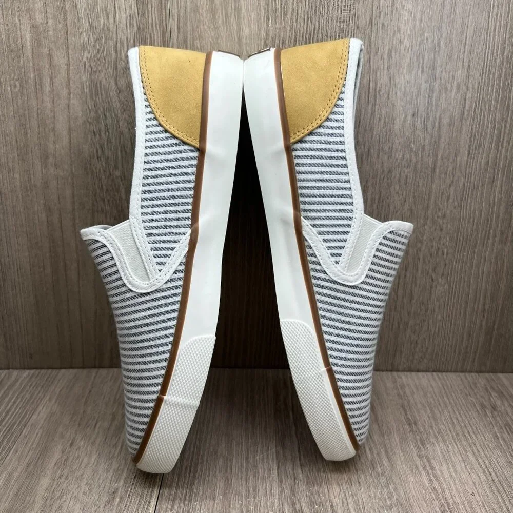 Tommy Bahama Striped Canvas Slip On Sneakers Womens 8.5 Flat Low Top White Gray - Picture 8 of 14